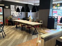 -肯德基(珠峰店)