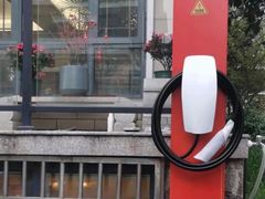 -TESLA 特斯拉(上海太古汇体验店)