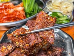 -唯成•韩国炭火烤肉 유성고기