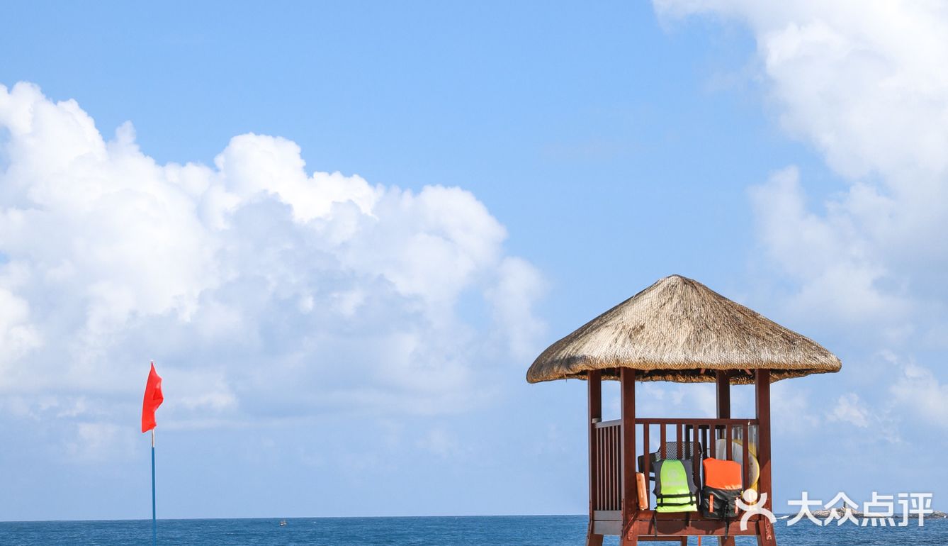 基本每间房间都可以看到海，房间内有一个独立的阳台