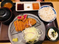 -牛カツ京都勝牛(河原町蛸薬師店)