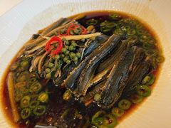 鲜椒秋葵炝虎尾-扬州香格里拉·香宫中餐厅