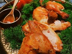 -弦月窗LUNETTE BY AMANDA(复兴路店)