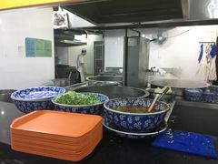 -牛一嘴·兰州牛肉面·大盘鸡(财富中心店)