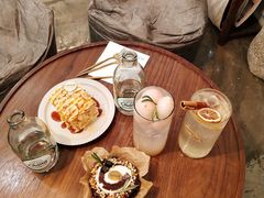 -半勺舒舒生日蛋糕店