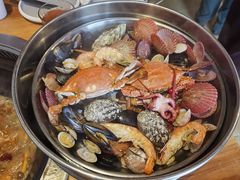-锅老头海鲜铁锅炖