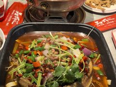 -沪上名羊天下•烤羊腿•东北烧烤•小龙虾(浦东直营总店)