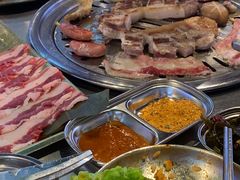 -哈哈碳都·牛肋条无限自助烤肉(台江万达店)