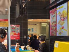 -麦当劳(中二横路店)