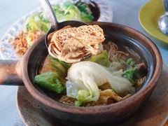 -直落玻璃（瓦煲）肉骨茶