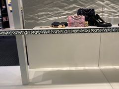 -CHANEL(恒隆广场店)
