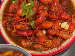 -川流不息·地道川菜·小龙虾(松东路店)