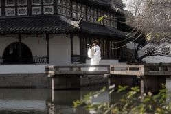 -一揽芳华汉服旗袍体验馆(拙政园店)
