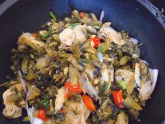 雪菜干锅蝴蝶蚌-万景饭店·鱼街农家菜