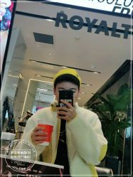 -罗亚帝造型·烫发染发