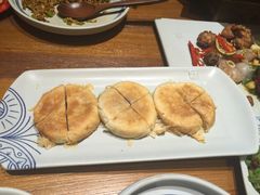 鲜花饼-云海肴·汽锅鸡·云南菜(天津国金汇店)