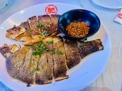 -肥肥虾庄·金牌油焖大虾(首义路店)