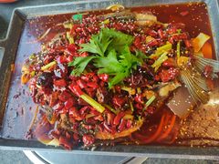 -路边边地标烧烤·川菜·小龙虾·音乐酒馆(良乡长虹店)