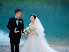 -爱我旅拍婚纱摄影(大理店)