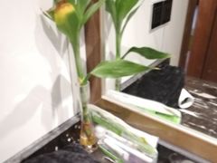 -红方格精致酒店(泸州金融中心万象汇店)