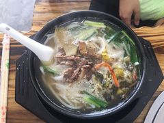 -阿婆情腊排骨火锅(金虹路店)