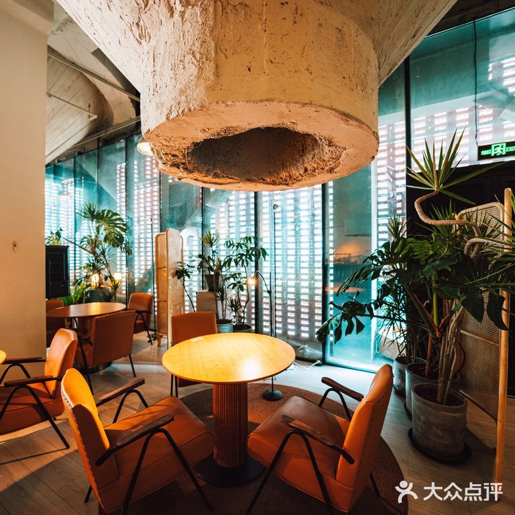 城市探店奇遇记 | 一尺花园筒仓店