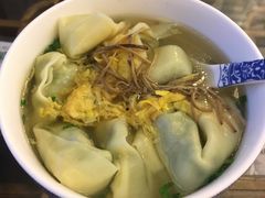 -笑来喜馄饨小笼工坊店(湖滨街店)
