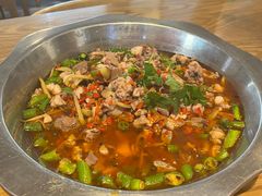 -兔行天下-鸿鹤鲜锅兔(中海国际店)