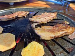 -万兴佳烤肉·长白山老味道(宏泰广场店)