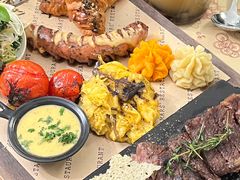 -Mark&Mars Restaurant