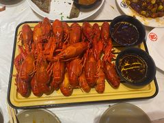 -肥肥虾庄·金牌油焖大虾(首义路店)