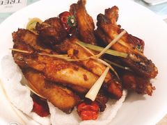 柠檬草吮指鸡翅-大树餐厅(红旗街万达店)