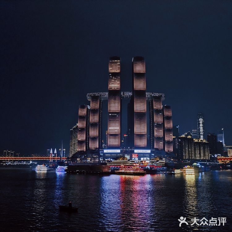 走进肖战心中的江湖——重庆