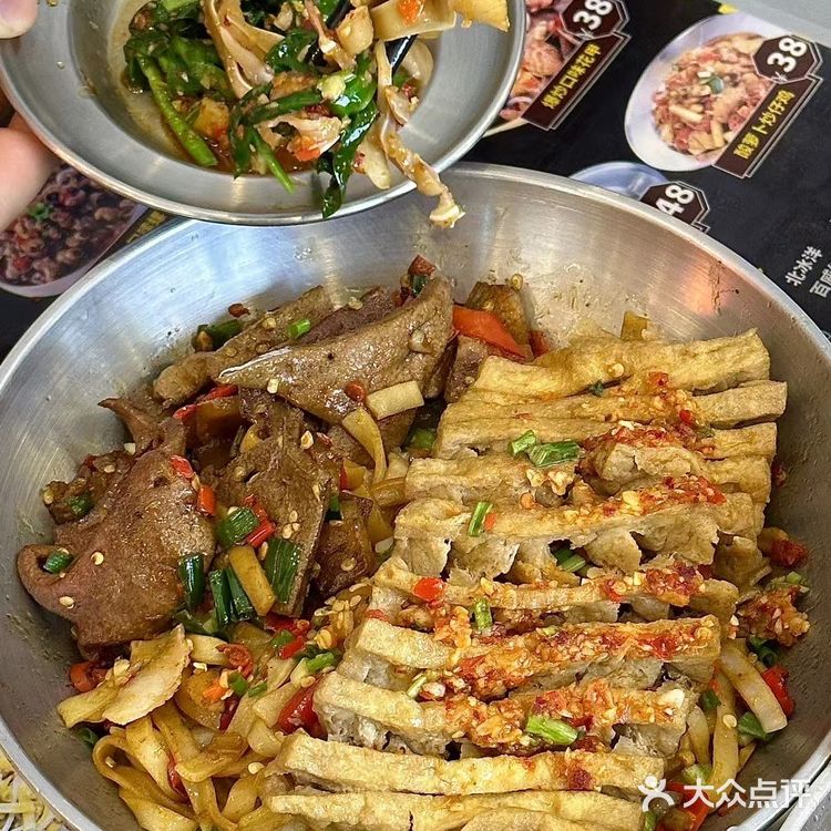 上海好吃便宜的长沙拌粉属他家坠🐂！ 