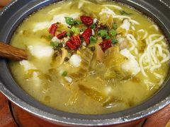 -周鱼小馆石锅酸菜鱼(活力汇店)