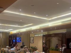 -广州中心皇冠假日酒店·百粤楼