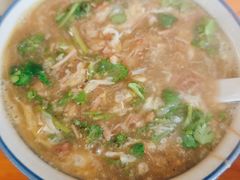 -罗卜李包子羊肉汤