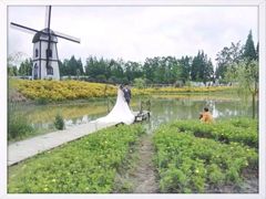 -燕西婚纱摄影工作室(友盛上都写字楼店)