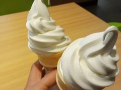 榴莲之神冰淇淋花筒-肯德基(新时代店)