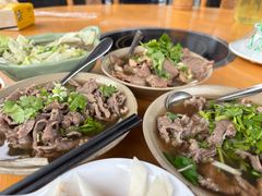 -大众跷脚牛肉馆·非遗传承单位(峨眉山店)