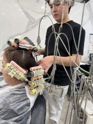 -蓝调造型·烫发·染发