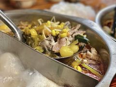 -周良天山牛杂城(天山路总店)