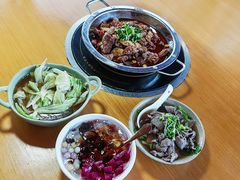 -大众跷脚牛肉馆·非遗传承单位(峨眉山店)