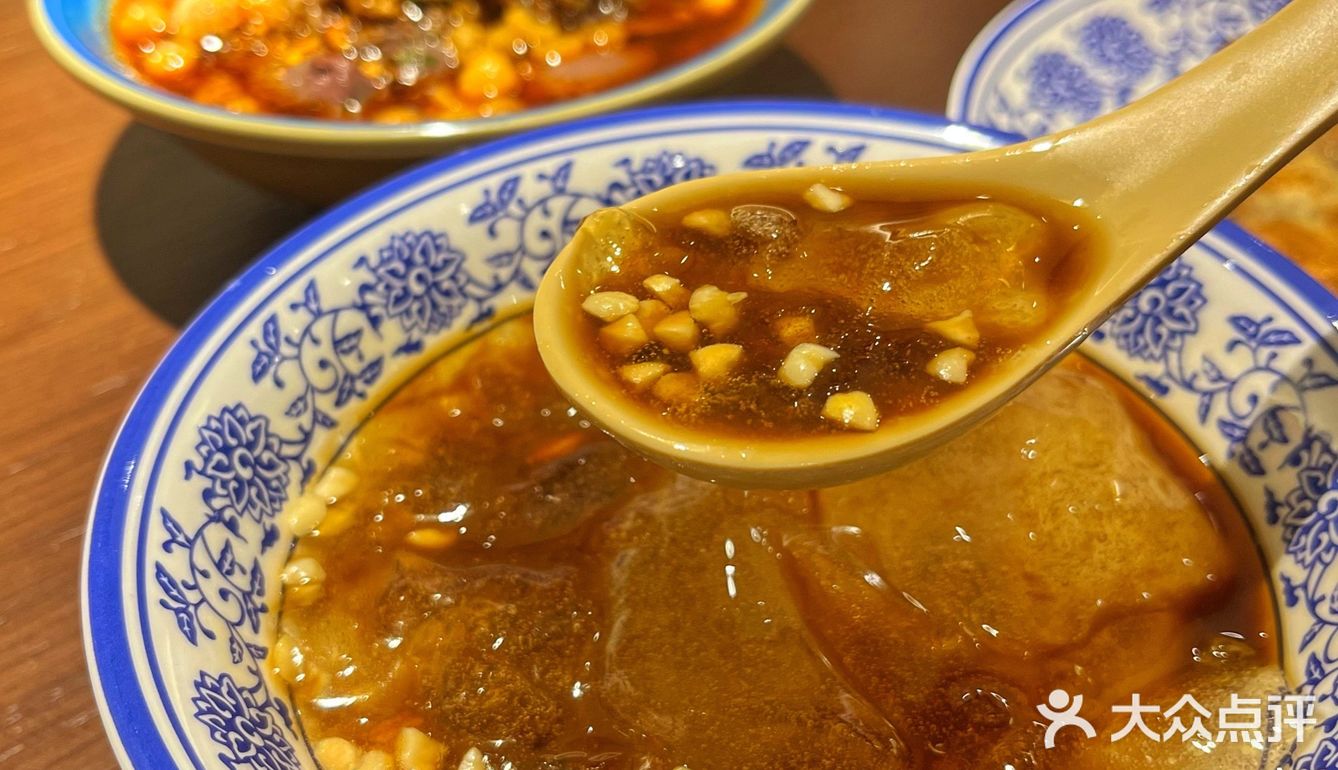 获奖无数非物质文化遗产传承店-冯四孃乐山翘脚牛肉