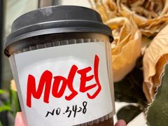 -Moses写字咖啡