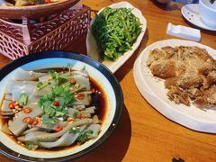 -隔壁老王·家常云南菜(花巷店)