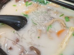 -鸭小妹鸭血粉丝(老门东店)