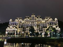 -凤凰路何眼镜香辣蟹(花果园店)