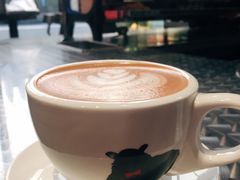 红丝绒拿铁-BLAQ咖啡(骏豪店)