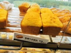 香椰牛奶面包-85度C(青岛燕儿岛店)